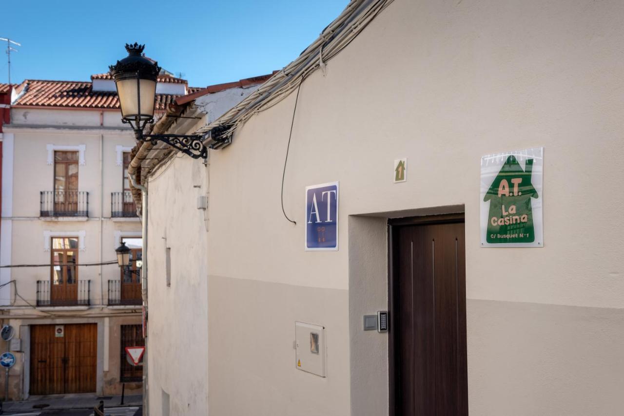 Apartament La Casina De Caces Zewnętrze zdjęcie