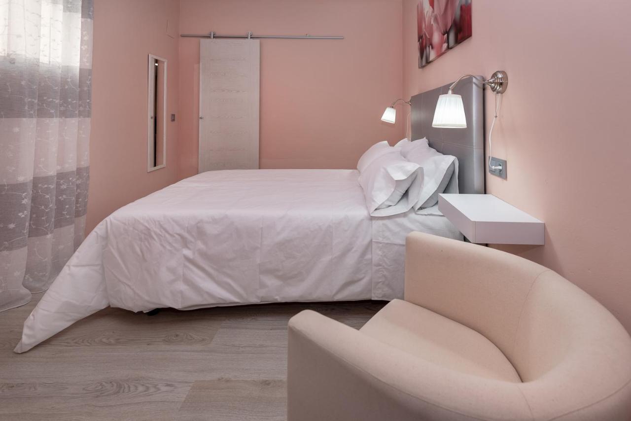 Apartament La Casina De Caces Zewnętrze zdjęcie