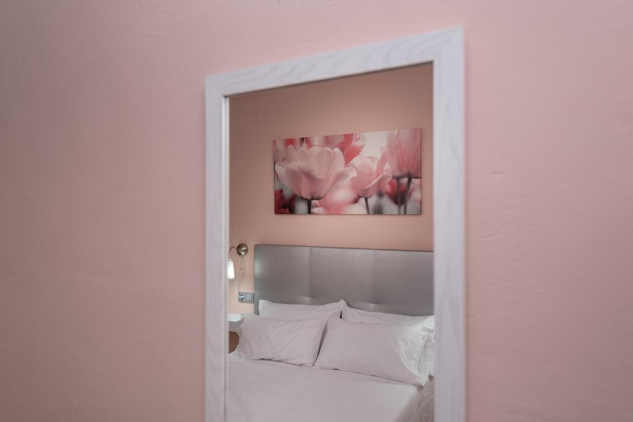 Apartament La Casina De Caces Zewnętrze zdjęcie